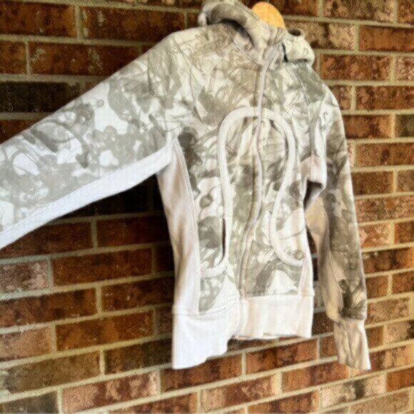Lululemon  * Scuba Hoodie Jacket  Unicorn Tears Size 4 Jacket  thick  soft Rare - Picture 9 of 10